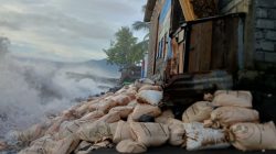 Banjir Rob Kembali Terjang Pesisir Desa Soasio, Warga Minta Solusi Pemerintah