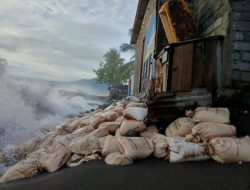 Banjir Rob Kembali Terjang Pesisir Desa Soasio, Warga Minta Solusi Pemerintah